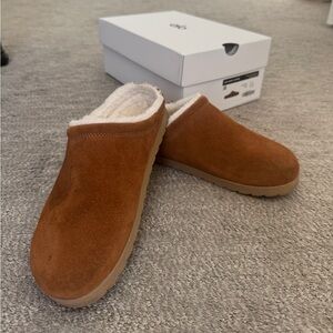 ALO recovery slippers women’s size 8 saddle color